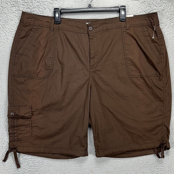 St. Johns Bay Womens Bermuda Shorts 24W Plus Dark Brown Cargo Flat Front NEW